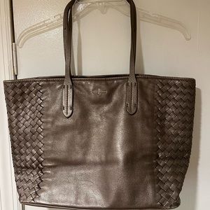 COLE HAAN  VICTORIA WOVEN TOTE PREOWNED.